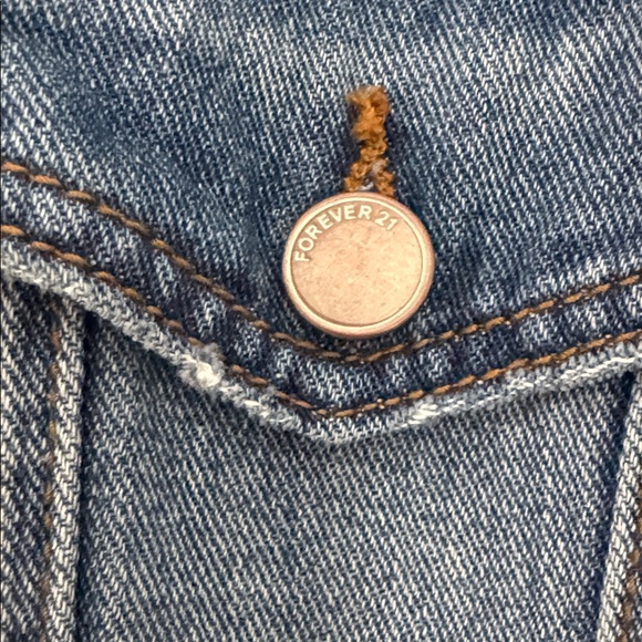 Forever 21 denim jean jacket oversized - Picture 3 of 4